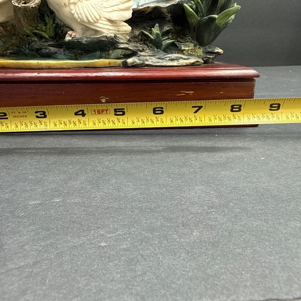 Vintage White Doves &‎ Flowers Porcelain Figurine Mirror Woodland Birds Vanity